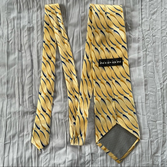 ⭐️ 2 for $10!! ⭐️ Men’s Albert Nipon Necktie - Picture 8 of 11